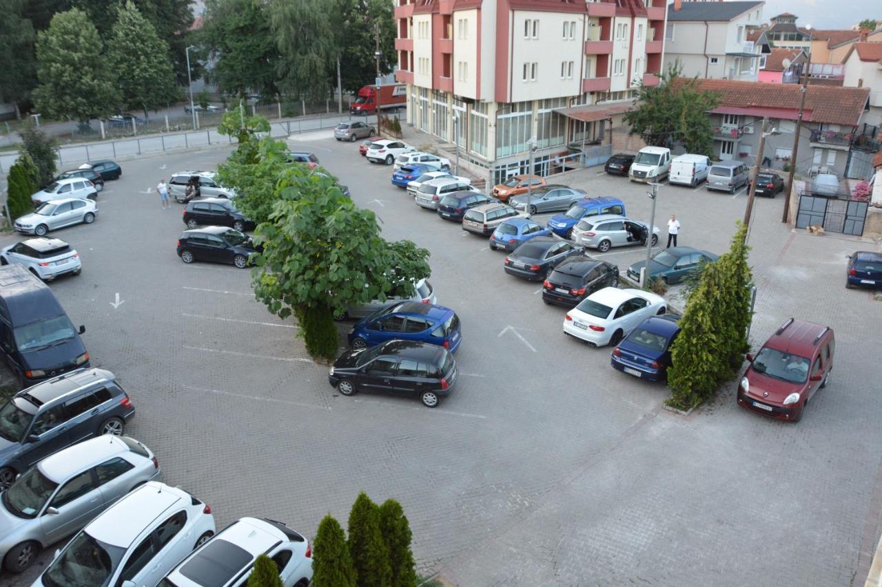 Arabella Hotel Kičevo Exterior foto